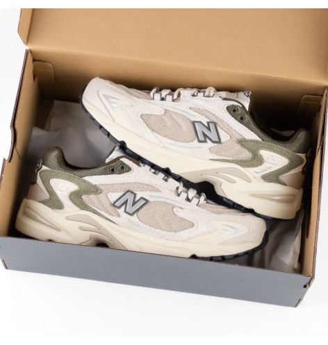 New Balance 725 White Khaki