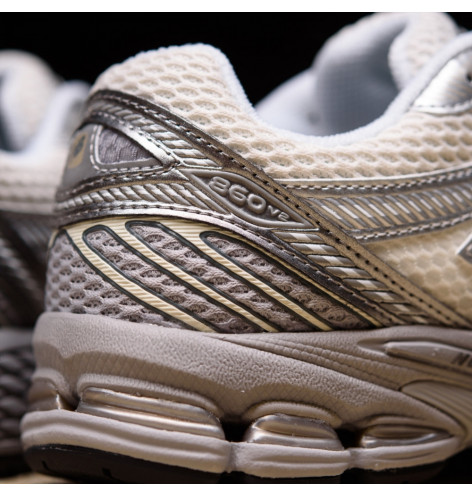 New Balance 860v2 Sea Salt Harbour Grey