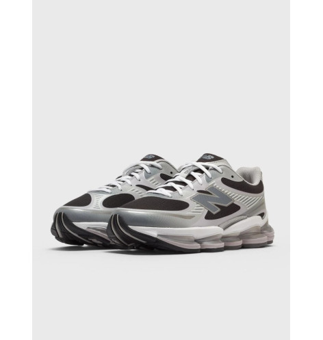 New Balance 2000 Silver Metallic