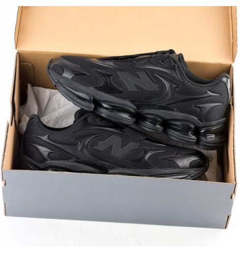New Balance 2000 Black Metallic