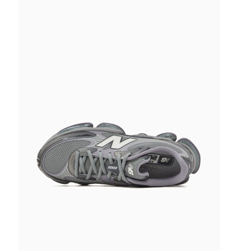Кросівки New Balance 2000 Abzorb
