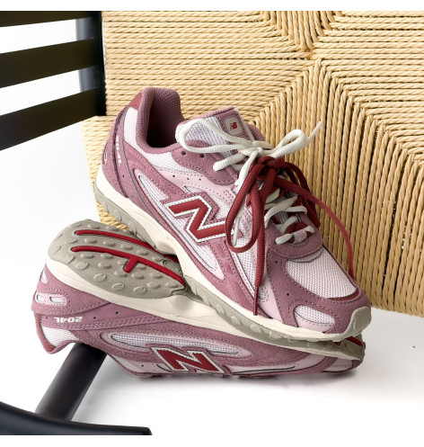 Кросівки жіночі New Balance 204L Pink U204L7AM 38