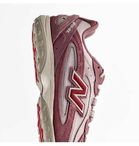 Кросівки жіночі New Balance 204L Pink U204L7AM 38