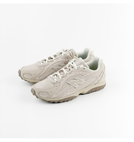 New Balance 204L Timberwolf Linen