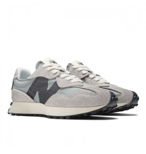 New Balance 327