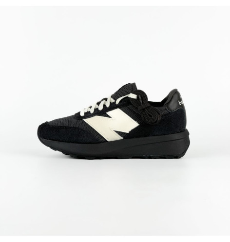 New Balance 370 Black Cement