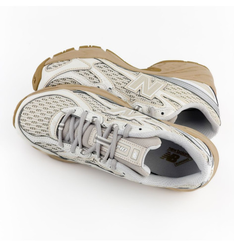 New Balance 740 Linen Toasted Sesame
