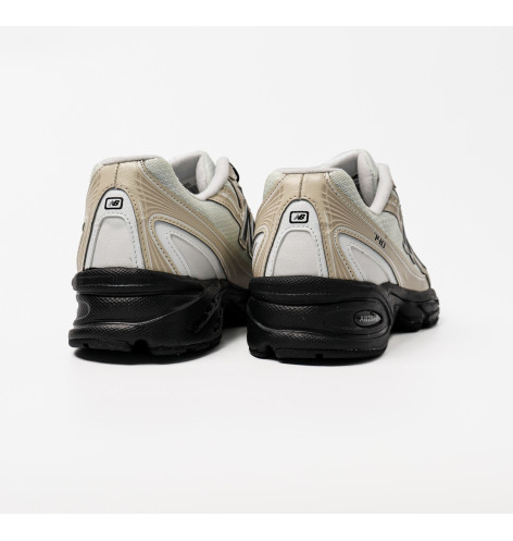 New Balance 740 Timberwolf White