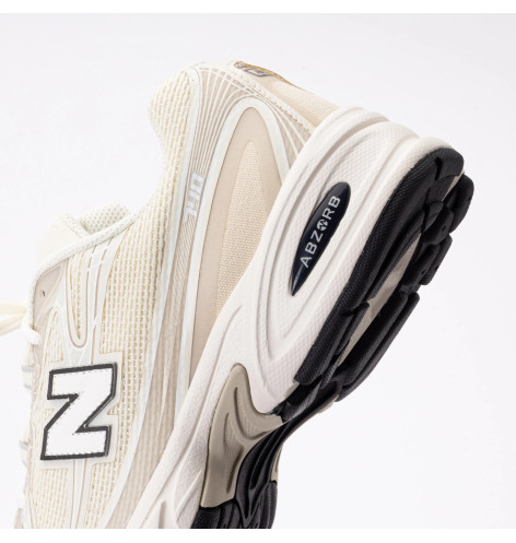 New Balance 740 Shipyard Angora