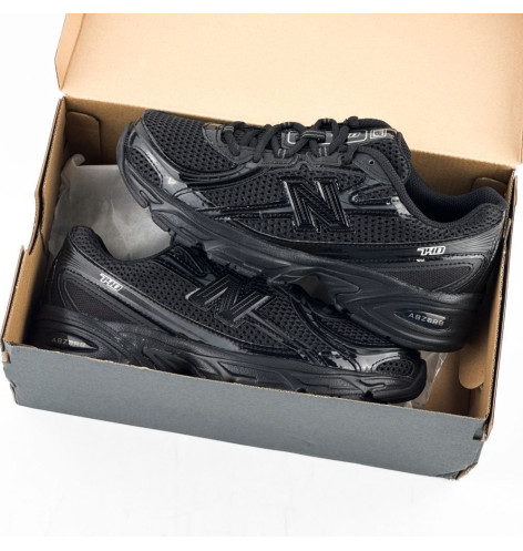 New Balance 740 Triple Black Patent