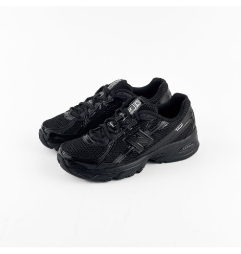 New Balance 740 Triple Black Patent