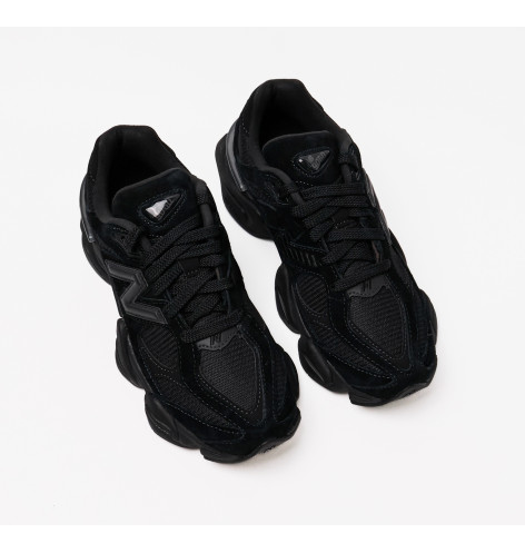 New Balance 9060 Triple Black