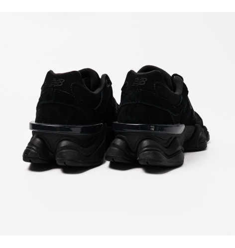 New Balance 9060 Triple Black