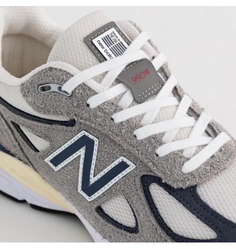 Кросівки New balance 990 v4