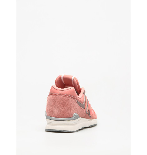 W New balance 697